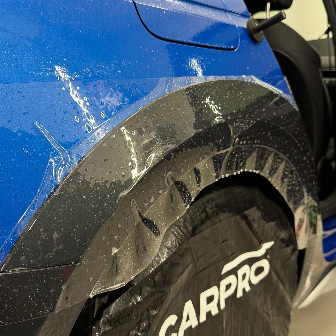 zabezpieczenie ppf na tylnim prawym błotniku w Audi Q5. realizacja - KWrap Sulechów